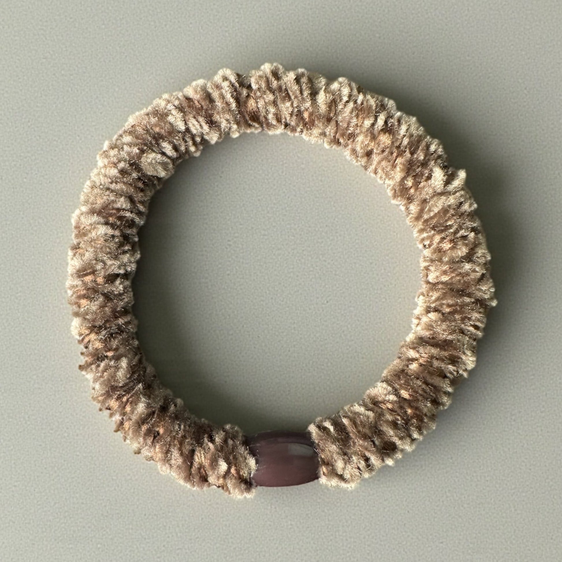 KKNEKKI textured brown velvet hair tie/elastic